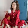 Женский Rayon Silk Pajamas Сексуальная полоса для спячников набор женщин Pajama 2 шт. / Костюм верхний с длинным рукавом ремень рубашка брюки большая домашняя одежда W220328