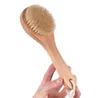 Pincel de banho seco Pincel traseiro Limpador Anti-deslocamento Manuse de madeira curta Cerdas naturais Duveiro esfoliante Massageador SN4456