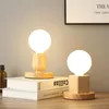 Tischlampen Moderne minimalistische Holzlampe Retro Log Schlafzimmer Mini kleine Persönlichkeit EL Café dekorativ ohne BulbTable