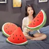 2022 Leuke watermeloen pluche speelgoed gevulde plantenkussens kawaii cartoon fruit kussen zacht speelgoed voor ldren verjaardagscadeaus j220729