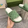 Platformontwerper slip slippers letter sandalen dikke bodem platte zomer luxe glijbanen voor vrouwen rubberen lederen loafers dames verhogen hoge hiel slijtage sandaal