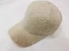 Berets unisex 2022 Zima na zewnątrz polar Faux Fur Regulowane czapki ciepłe baseball sport menwomen moda słodka