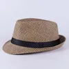 Bérets Jazz Paille Chapeau printemps Summer Retro Men's Hats Fedoras Panama Plaid Plaid Adult Bowler Classic Version Chapeau Hatsberets