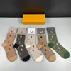 Mens Socks Designer för kvinnors män Luxury Cotton Sock Classic Designers Letter Stocking Bekväma 5 par tillsammans Högkvalitativ trend