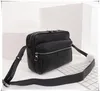 M30233 Borsa a tracolla per designer in pelle di tela con spalla da uomo Famoso viaggio Postino Borsa classica Borsa a tracolla Portafoglio di buona qualità