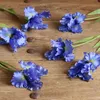 Ghirlande di fiori decorativi 1pc Fiore di simulazione Decorazione di iris Singolo ramo Artificiale Casa Soggiorno Decorazioni per la tavola di nozze Blu Falso P