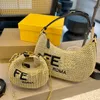 Bolsas de sacolas de grife feminino Nano Bolsas com gravação de nano Crescent Bolsas Crossbody Raffia Metal Logo Saco de saco de axila 28 ou 18 cm