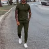 Mens Sets Summer Casual Simple TShirt Tuta sportiva Due pezziPantaloncini Moda a maniche corte Fitness Jogger Tuta da uomo 220704