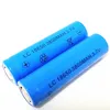 A bateria de lítio plana / pontiaguda LC 18650 3800mAh 3.7v pode ser usada em tesouras de barbeiro / espremedor / lanterna brilhante, faróis externos e assim por diante.