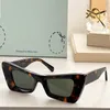 Polyester Cat Eye Accra Sunglasses OERI027 Show Yourself Exaggerated shapes combined with thick frames create this recognizable style with original box