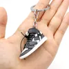 Designerskor Keychains 3D Joint Cartoon Basketball Shoe Keychain Stereoskopisk sneaker Key Chain Top Quality Pendant Accessories Män kvinnor grossist