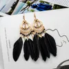 Classique blanc plume boucles d'oreilles pour femmes mariage mariée Bijoux cintres bohème Boho or alliage boucles d'oreilles Brincos Bijoux