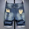 Gescheurde slanke heren zomers shorts 2022 NIEUWE ZAKELIJKE ZAKELIJKE KORTE KORTE DENIM PAND Mode rekken all-match jeans pantalones cortos cortos