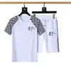 2023 zomerontwerpers mode sport mannen tracksuits t shirtspants hardlopen shorts sets kleding sport joggers training gym fitness pakken v5588