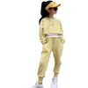 Set di abbigliamento Adolescenti Ragazze Tuta sportiva Moda Abbigliamento per bambini Primavera Autunno Lettera per bambini grandi Pantaloni maglione 2 pezzi Set 3-13Y Abbigliamento