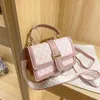 Женская дизайнерская сумка оптовая мастерская онлайн -сумочка Direct Zuo Xingjia Summer Red Square Одно плечо Портативное меньшинство