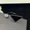 2022 Moda Charm P Ring Classic Nefis Mücevher 925 STERLING Gümüş Prenses Kesim Beyaz Topaz CZ Diamond Gem Ebedi Düğün Partisi Bayan Alyans