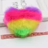 Nyckelringar fluffiga pompom presenter för kvinnor mjuk hjärta form pompon falsk nyckelkedja bollväska tillbehör ring