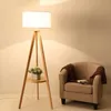 Floor Lamps Nordic Solid Wood Lamp Simple Modern Bedroom Vertical Tripod Sofa Coren LampFloor