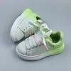 LOGO CLÁSSICO CRIANÇAS CRIANÇAS Tênis para meninos Girls 2024 Gradiente de couro de luxo Cinza rosa Volt azul Criança de bebê Sapatos casuais Tamanho 26-37