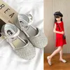 Kinderschoenen voor meisjes sandalen zomer kids baby prinses schoenen mode kinderen single lederen sandalen platte sneakers G220418