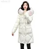 Glossy parka vrouwen witte winter nieuwe Koreaanse mode dikke super warmte bont capuchon down katoenen jas paars roze feminina l220730