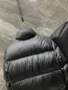 Parkas de plumón para hombre Chaqueta de diseñador Invierno de lujo con capucha Insignia de triángulo delgado Abrigo exterior de calidad superior 96UL