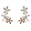 Stud Simple De Luxe Irrégulier Cristal Perle Fleur Boucles D'oreilles Mariage Romantique Pour Les Femmes De Style Coréen Bijoux CadeauxStud StudStud Kirs22