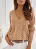 Kvinnors tröjor Kvinnor Fashion Hollow Out Women Topps 2022 Autumn Sexig Deep V-Neck långärmad stickad topp Casual Loose Women's