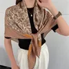 Blommig silke halsduk shalw kvinnor wraps hijab foulard kvinnlig bandana tryck stor 110 cm fyrkantig satin halsdukar Stoles 220516
