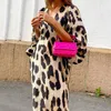 Robes décontractées printemps automne sexy léopard imprime V cou de cou long des femmes de la mode lanterne lâches de fête élégante