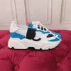 2022 Designerskor män lyxiga designers sneaker kvinnor plattform läder casual sko låg topp snörning sneakers med tydliga ensamma nya tränare mkps0002