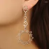 Stud Fashion Retro Hollow vijfpuntige ster Moon Sun-vormige oorbellen Unieke asymmetrische hanger Long Earringss Ladies sieraden ODET22 Farl