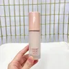 Marque Natural Finish Fluid Foundation Cosmétiques de maquillage sains 30ML Couverture complète Visage léger Sans défaut