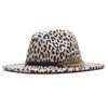 Berets Winter Panama Leopard Hat Women Women Elegant Caps Male Trilby Wide Brim Fedora with Belt Chapeau Homme Feberets