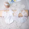 Rompers 0-1m Baby Girl Lace Romper Bodysuits Born Pography Prop Barnkläder för PO Shoot Studio Infant Summer Outfit Birthday