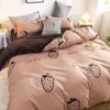 Fashion Bedding Set White Green Double Bed Linens Quilt Duvet Cover Pillowcase Queen Size Flat Sheet Classic Grid for Girl Boy
