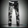 3D Wolf Dragon LeaPord Stampato Skinny Black Punk Rock jeans for Men Mens Stretch Pants Pants Pantaloni 2011113635