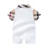 New Newborn Jumpsuit Pagliaccetti Infantile Neonata Ragazzo Designer Abiti in cotone Lettera stampata bianca Manica corta Bambino 17 stile