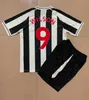 Kit adulto e infantil com shorts 22 23 New Castle Soccer Jerseys conjuntos meninos WOOD NUFC BRUNO G. WILSON 2022 2023 TRIPPIER Goleiro Futebol