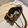 Bolsas de noite safra de grande capacidade de grande capacidade feminino de couro para fêmeas grandes lenços grandes saco de compras femininas designer casual