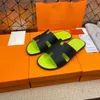 2022 Nieuwe Mannen Slippers Sandalen Designer Slides Zomer Mode Topkwaliteit Luxe Platte Sandalen MKLAASS003