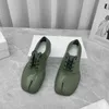 Sapatos de vestido Desenhador Plataforma de moda Split Toe Sapatos Mulheres Imprimir Lace Up Sapatos de Couro Pequeno Pequeno Caçalhos 220328