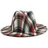 新しい格子縞のプリントジャズフェドーラ帽子レッド魅力者トップキャップワイドブリムエレガント教会ウェディングハットソムブレロスデミュージャー6493583
