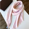 2021 Scarf Designer Fashion real Keep lenços de alta qualidade Seda simples Acessórios de estilo retrô para mulheres Cachecol de sarja 5 cores