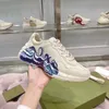 Damdesigner skor toppkvalitet sneakers mens kvinnor läder plattform gummi ensam brun gula tryckta röda läppar löpare snörning pappa skor med låda