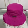 Ny 20223 designer breda hattar hink mocka tyg mode märke kvinnor mens nylon höst vår vikbar mössa hattar