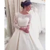Koronkowe formalne suknie ślubne szyi łódź długie rękawy sukienki ślubne bez pleca