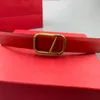 Cinturas de letras doradas de color sólido clásico para mujeres diseñadores cinturón de diseño de lujo