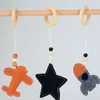 4PCS3PCS Solid Wood Fitness Rack Pendants Född Baby Gym Toy Hanging Ornament Baby Rattle Toys for Children Barn Room Decor 220531